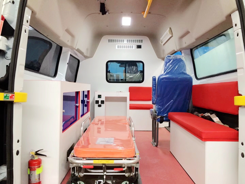 福特全順V362醫療救援車內飾圖片